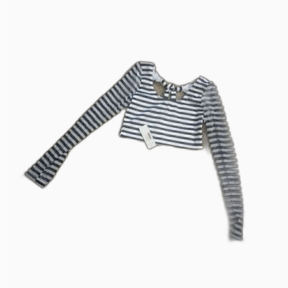 Yandy black/white swimsuit top with sheer sleeves nwt